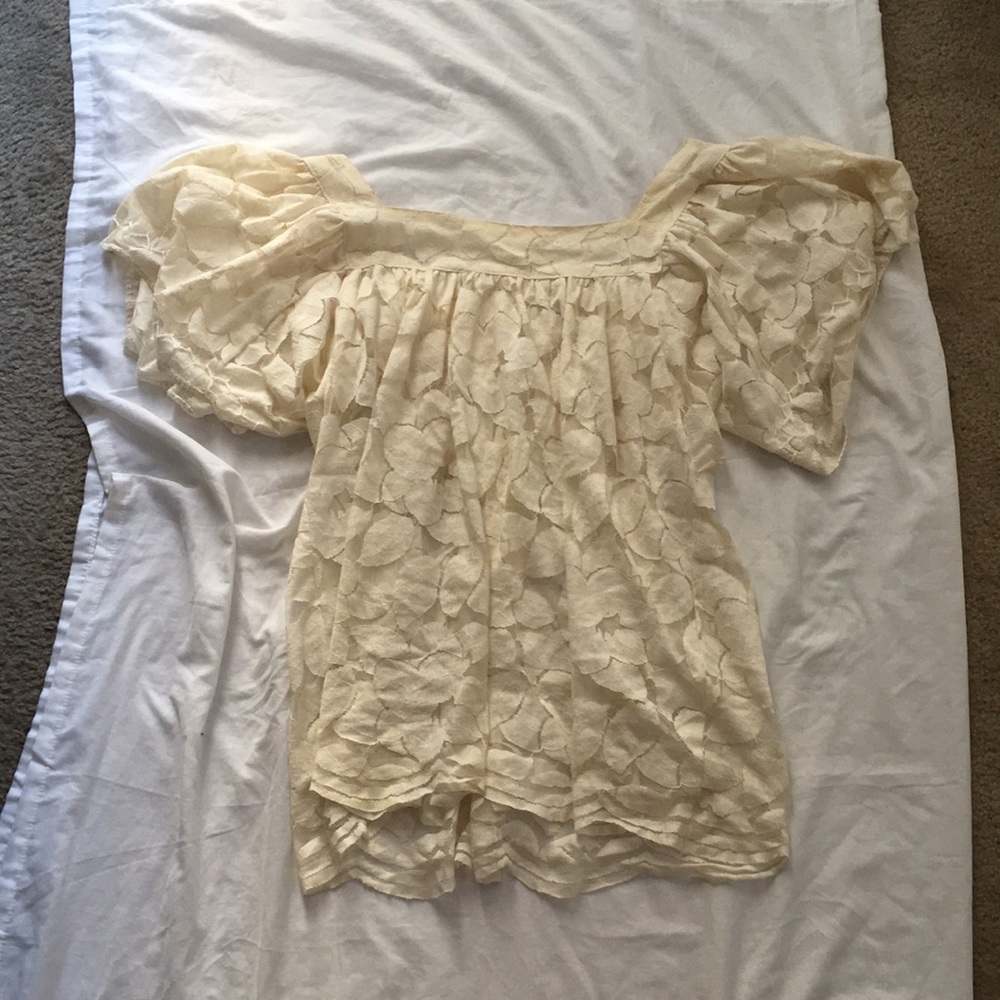Lace white top